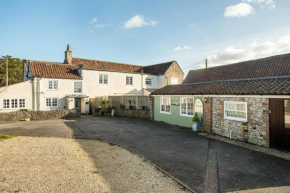 The Farmhouse with two hot tubs
